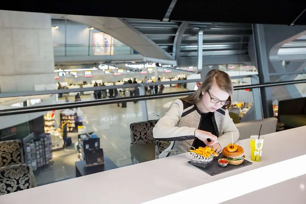Tulip Inn Eindhoven Airport 3*,  Nederland