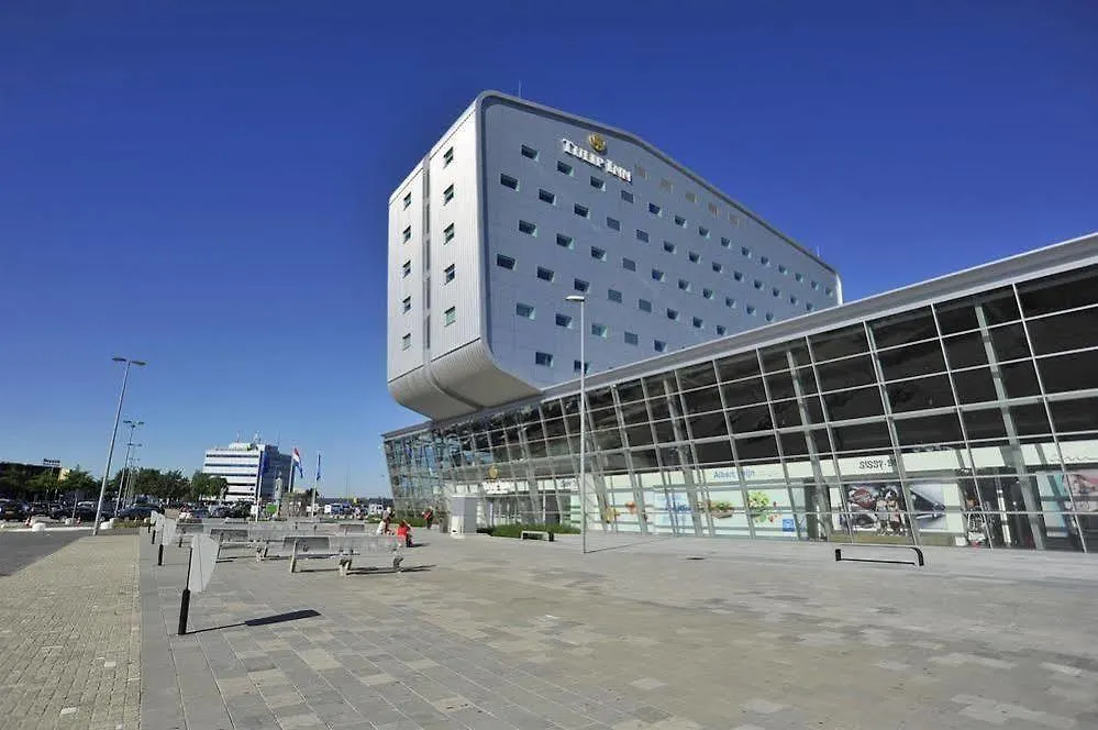 Tulip Inn Eindhoven Airport 3*,