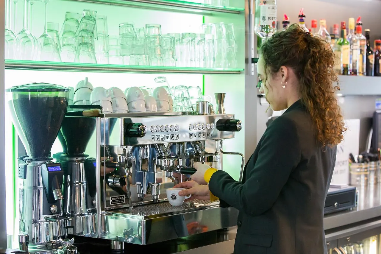 Tulip Inn Eindhoven Airport 3*,  Niederlande